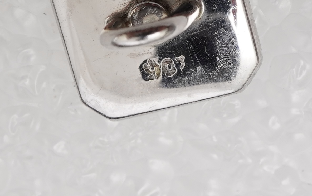 An Art Deco mother of pearl and diamond dress set, circa 1930